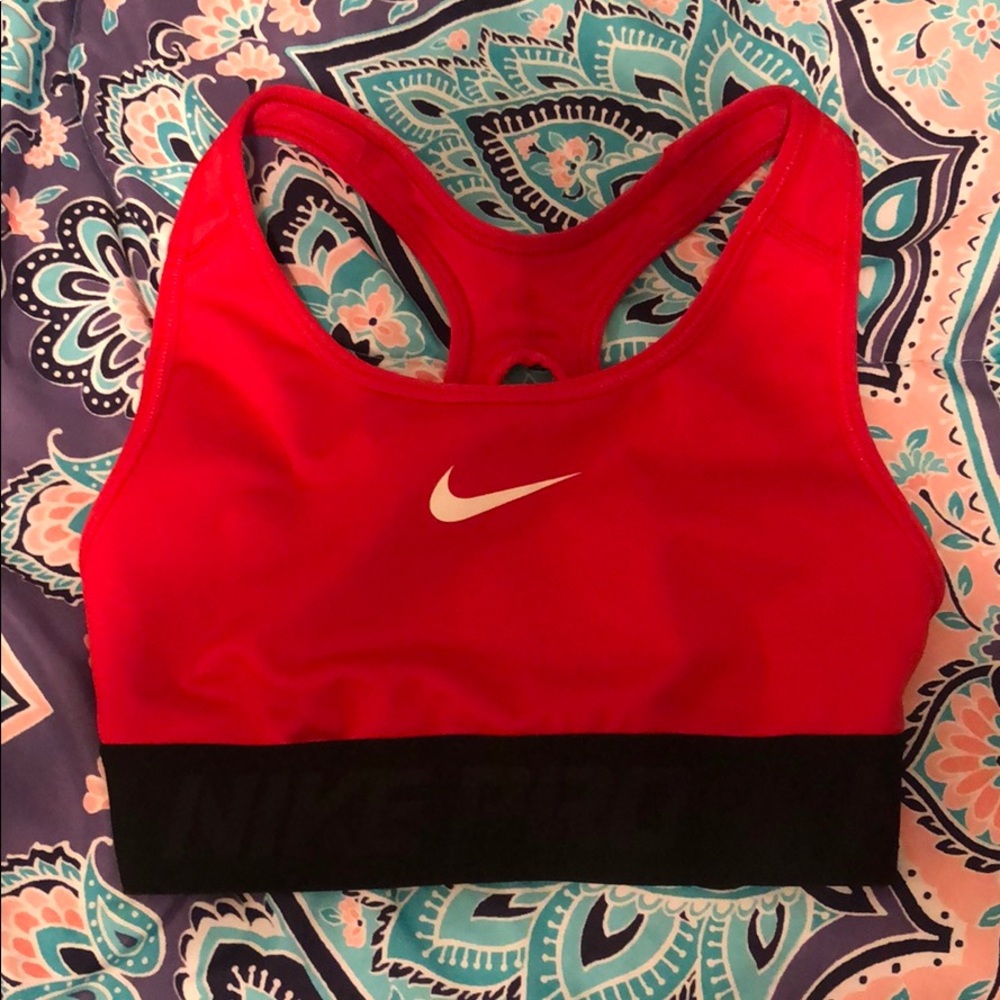 Nike dri-fit sports bra